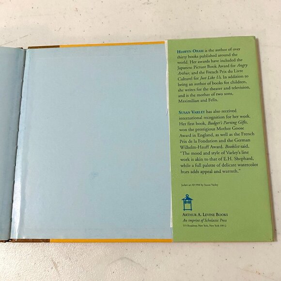 Animal Hardcover Picture Book Lot of 3 Bear Skunk Badger Anthropomorphic Kids - Picture 5 of 13